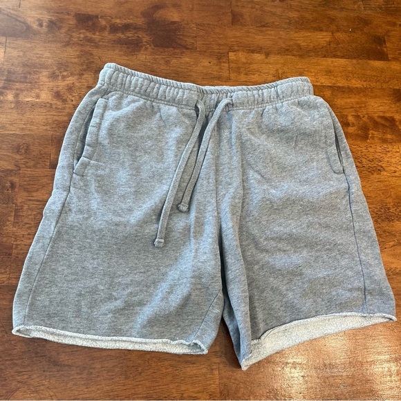 American Eagle Outfitters Other - American Eagle gray super soft sweatpants shorts size small